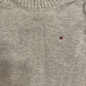 Grey Tommy Hilfiger sweater